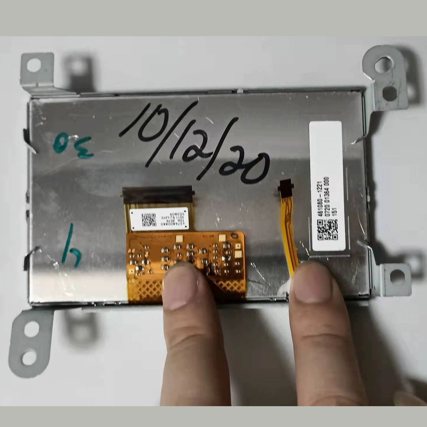 "Spot supply instrument navigation LCD 461080-1221 Vehicle mid-control display screen price consultation"