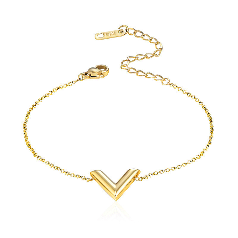 A568-Arc V Bracelet Gold