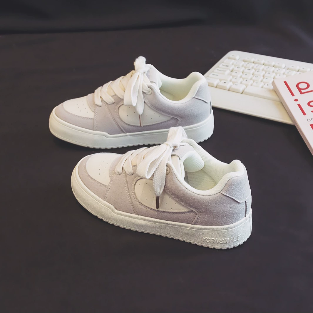 Немецкая тренировка сломала пекарную обувь женская ниша 2024 новый круглая голова гавань ретро chic кожаные коньки H1303