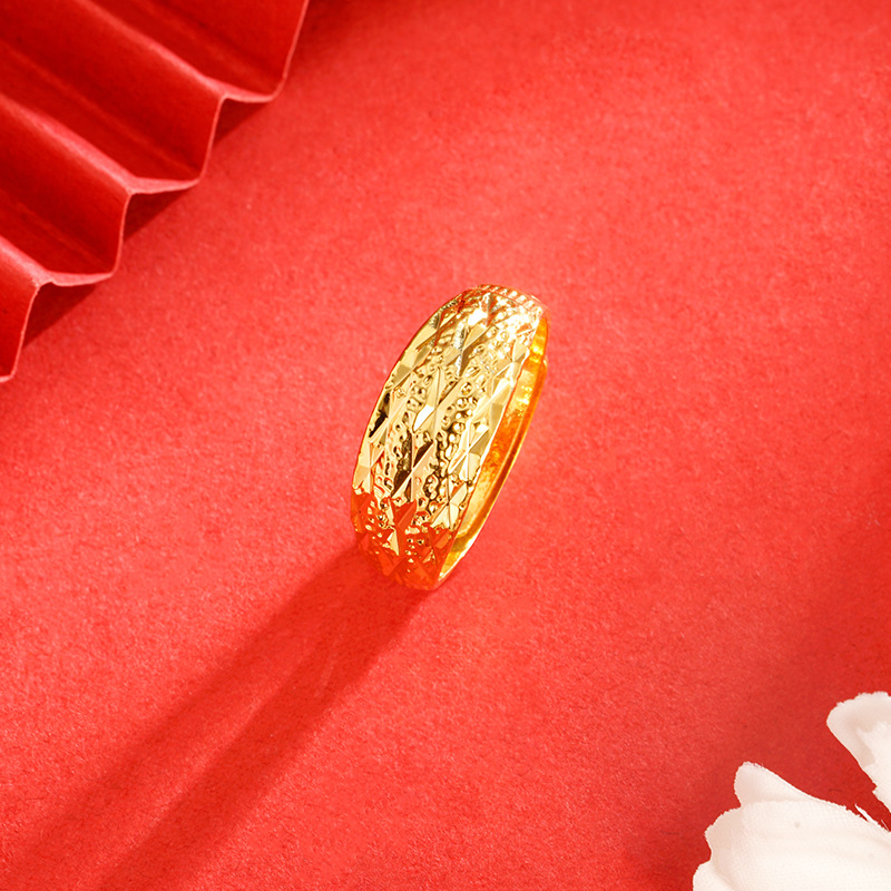 Anillo de tres filas tridimensional de las mujeres de imitación de oro geométrico arena al por mayor de oro de la joyería de suministro directo de fábrica en vivo en línea popular