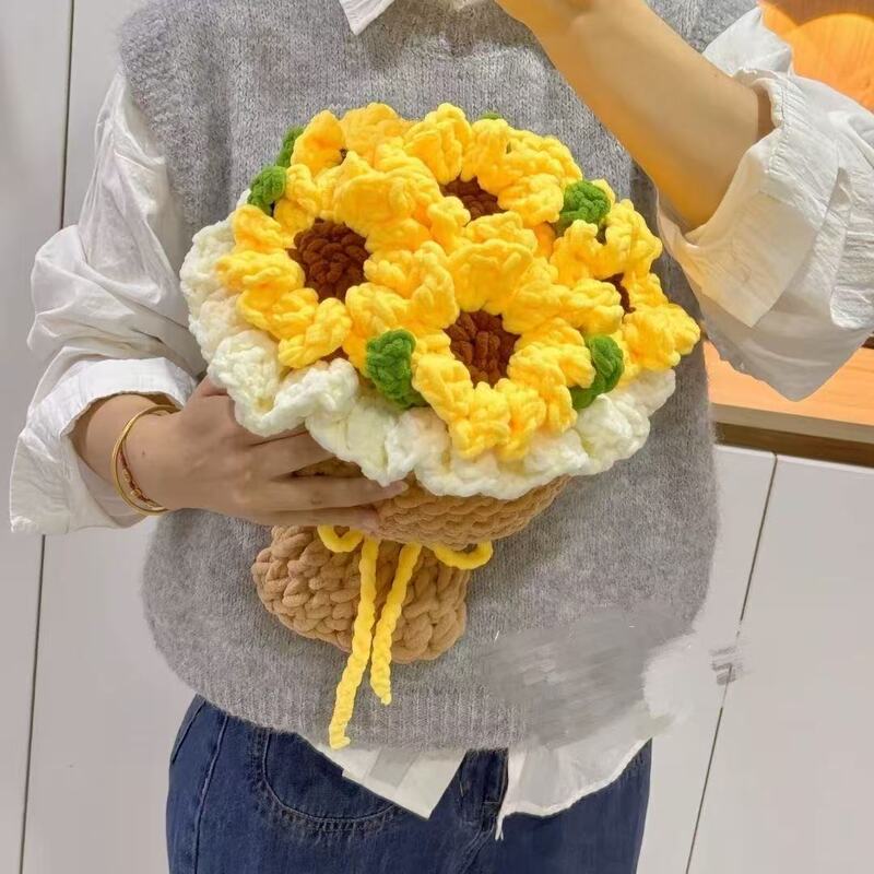 手工编织冰条线手捧玫瑰花束成品自制钩织材料送妈妈母亲节礼物|undefined