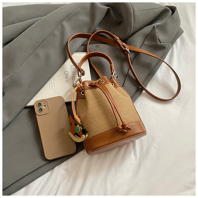 Spring and Summer fashion handbag for women, 2025 new style drawstring and stylish single-shoulder bag, Korean retro and trendy crossbody bucket bag undefined