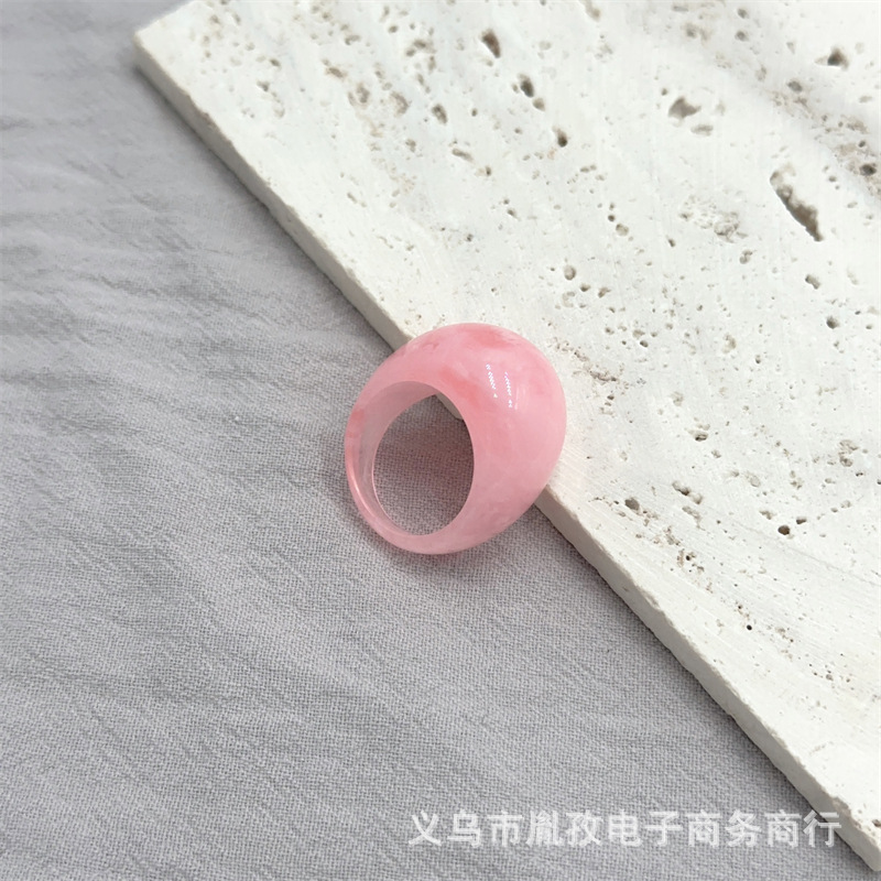 Nuevo Amazon transfronterizo estilo coreano nuevo anillo de resina retro Mori estilo frío ins anillo de celebridad de Internet para las mujeres