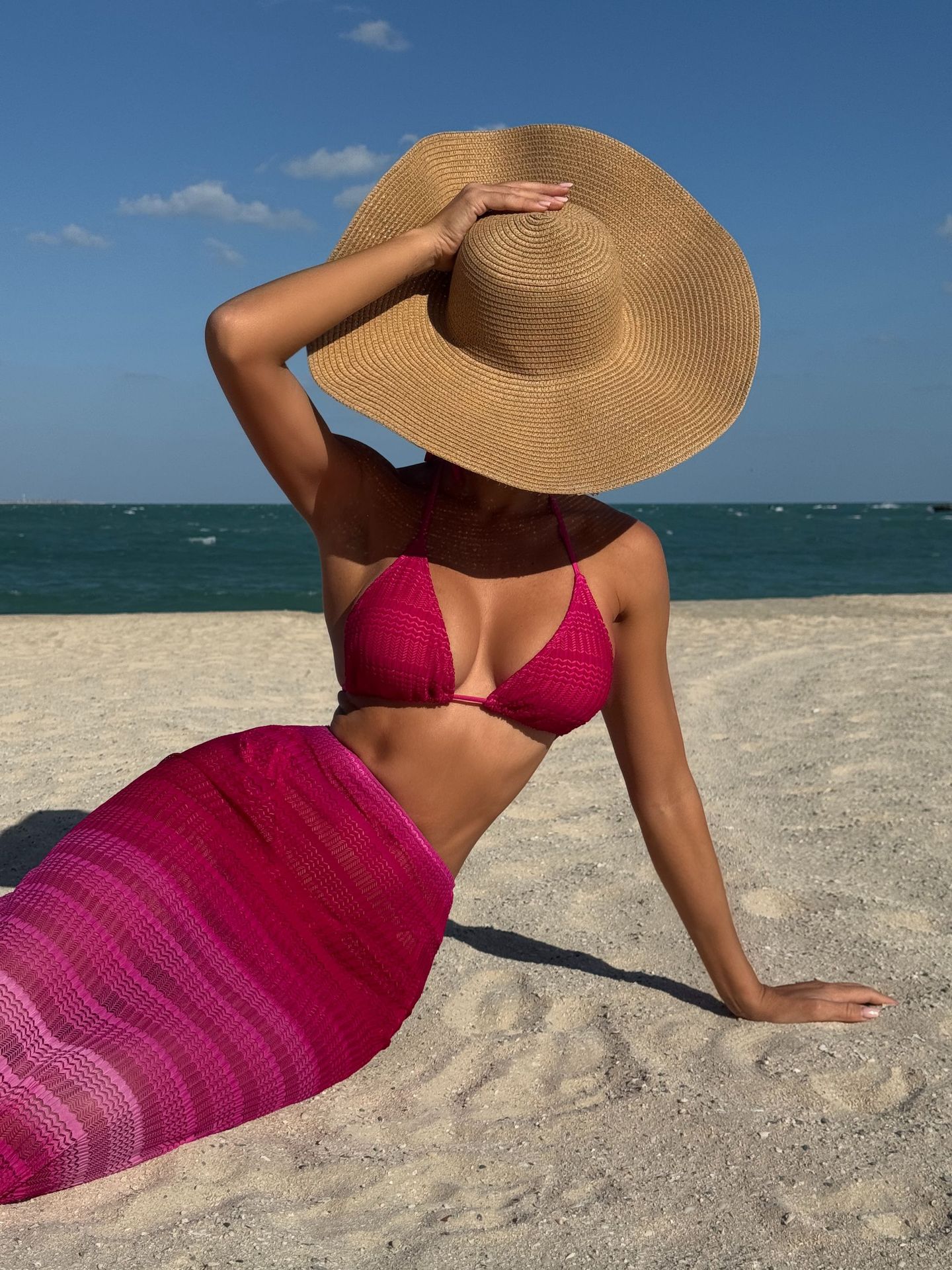 Bikini de Tres Piezas con Falda Larga de Malla de Poliéster para Playa image 5