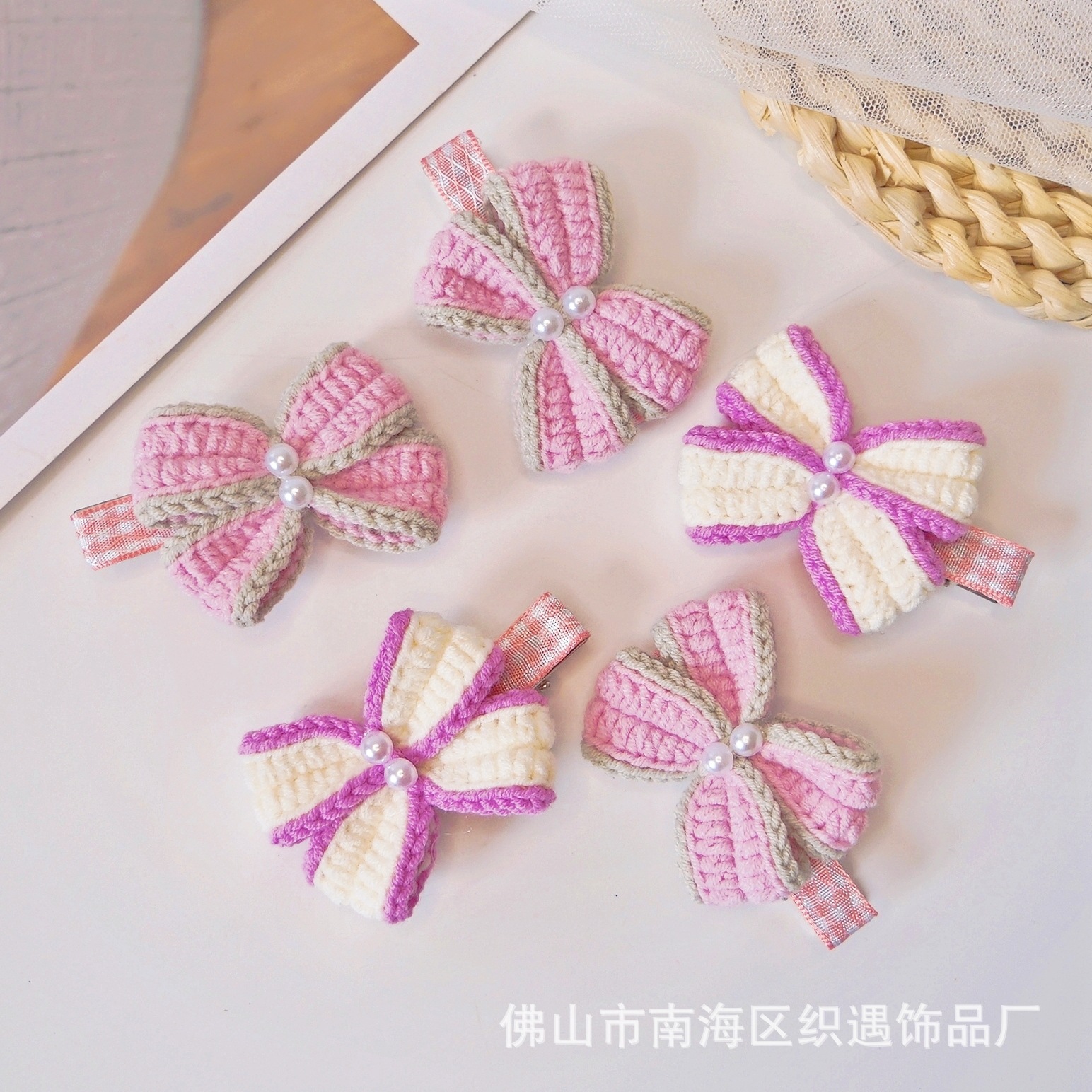 Woven hairgrip handmade with bow