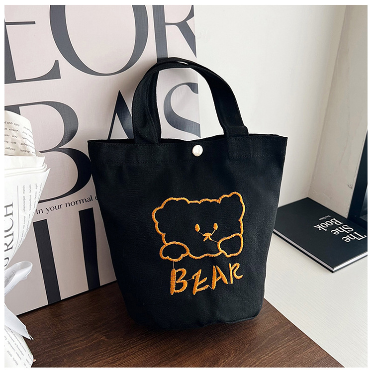Personalized ladies' bucket bag, versatile and cute canvas bear wholesale, simple Japanese style new handbag undefined