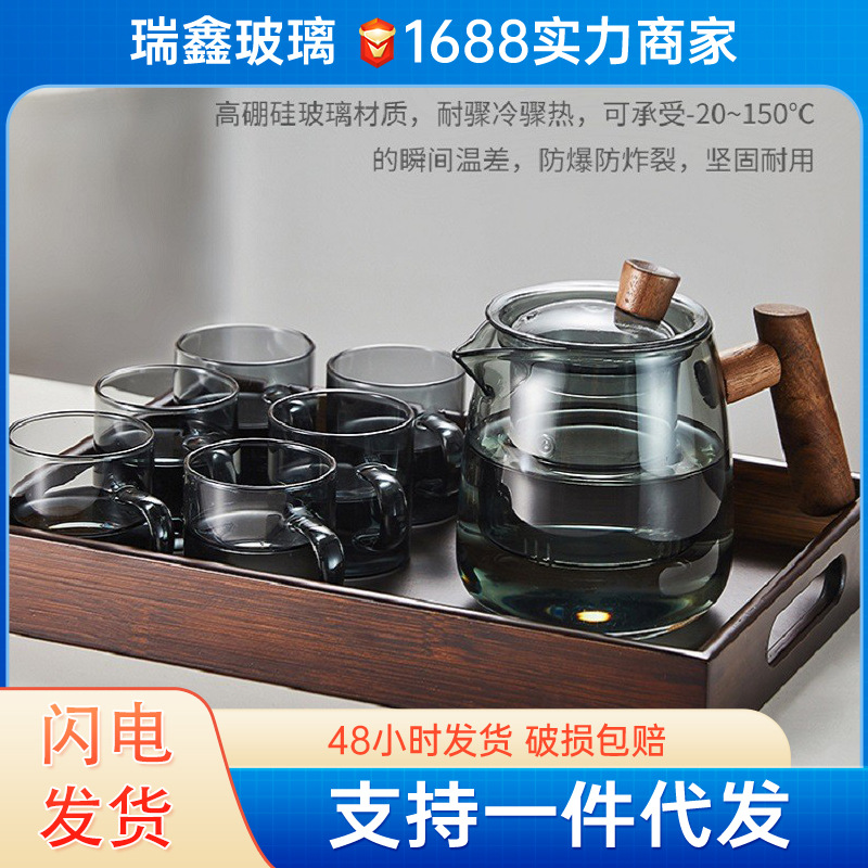 Glass teapot