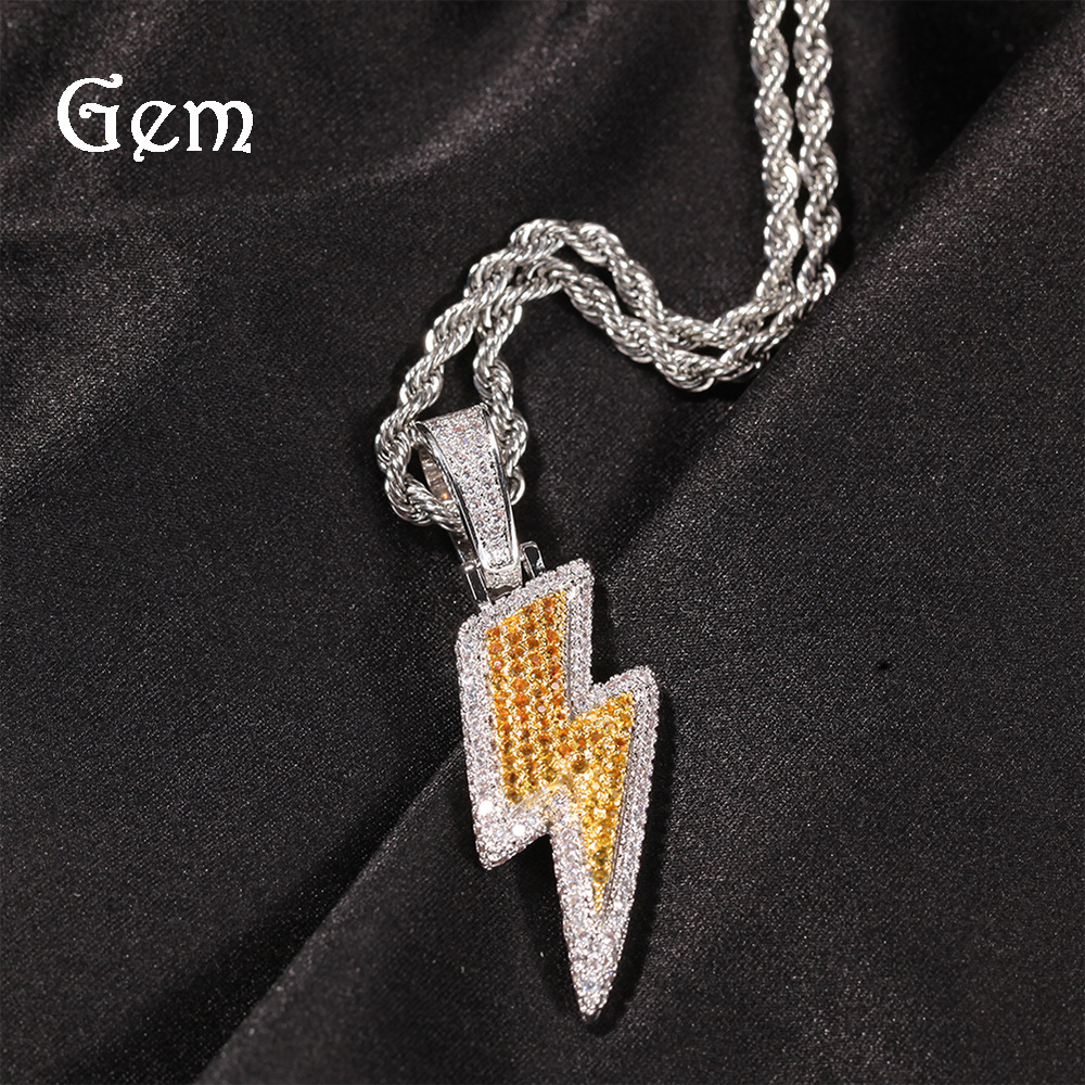 pendant hip-hop style