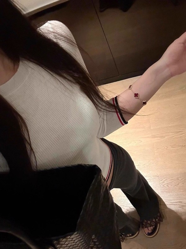 小个子白色圆领正肩针织打底衫女早秋高级感气质毛衣内搭长袖上衣|undefined