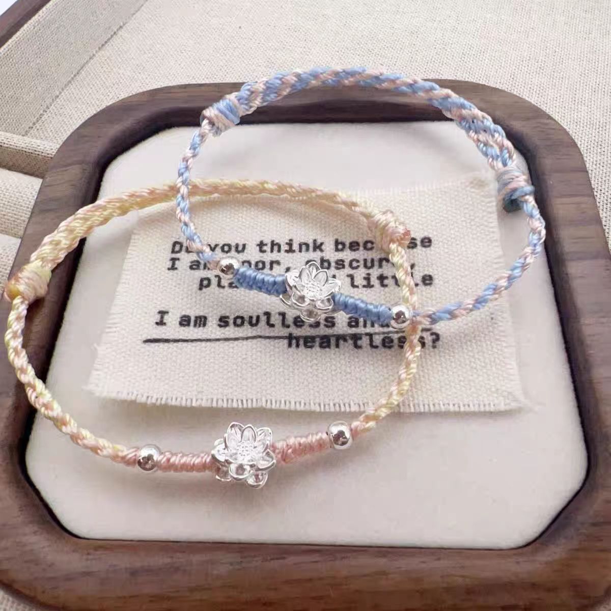 2025 New Tiktok New Chinese-Style Lotus Bracelet, Purely Hand-Woven, Good Luck Lotus Bracelet, Best Friend's Birthday