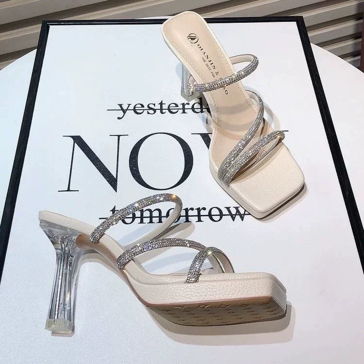 Slippers with a strap, summer sandals, 2025 years