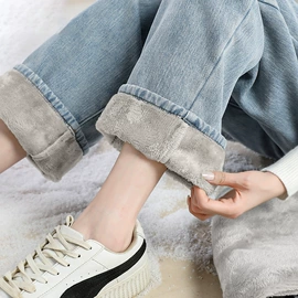 女式T恤;连衣裙;女式卫衣