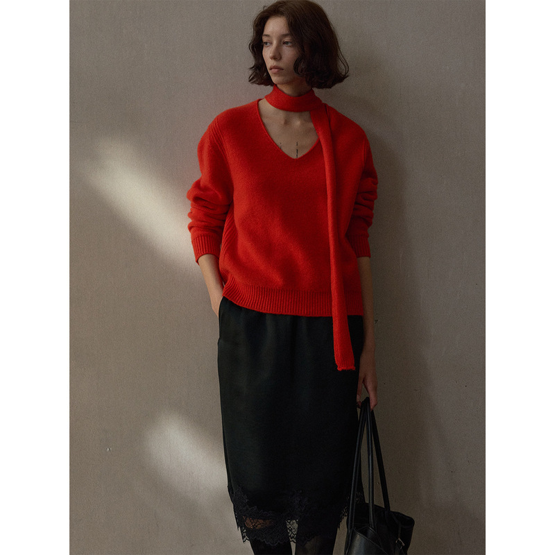 【识几】All-Wool Sweater with Soft Velvet V-Neck and Ribbon Pullover for Women, New Autumn Commuter Top M63416