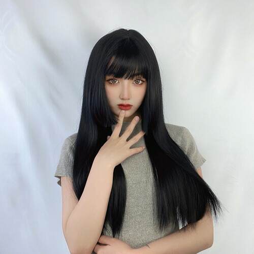 Anime-style Korean/Japanese wigs for women, featuring a jellyfish hairdo, side-swept bangs, and long straight hair, trendy online versions, factory dropshipping one-piece style.