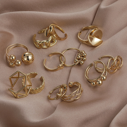 Niche design style geometric retro open ring cold wind shaking fast same style European and American gold metal ring