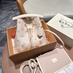 新しいネオネオ淡乳イチゴバケットバッグロバシャンパンバケットクリームイチゴ鞍山南台バッグ工場