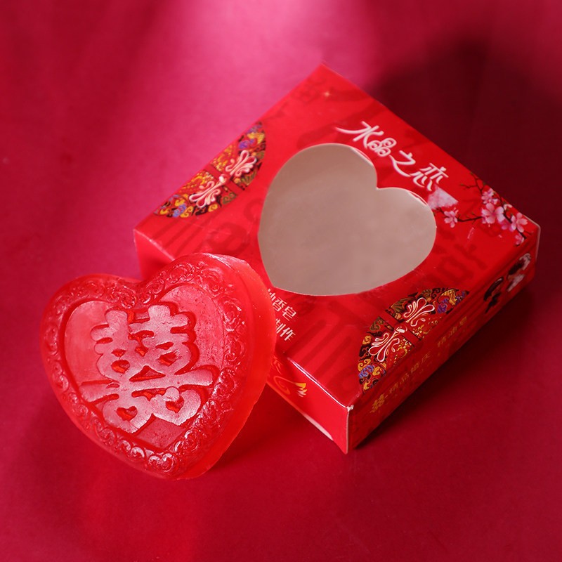 40g palabras felices en forma de corazón