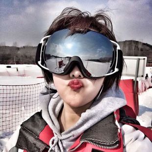 Ski Glasses Men's and Women's Double-Layer Anti-Fog Ski Goggles Borderless Large Spherical Goggles Equipment Card Myopia Glasses