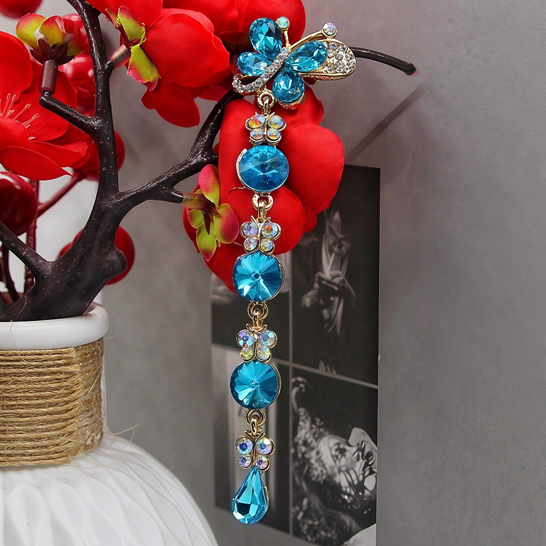 Butterfly Crystal Inlaid Neck Pin Brooch Fashion Extra Long Pendant Pin Gauze Scarf Headscarf Pin Exquisite Jewelry Gifts