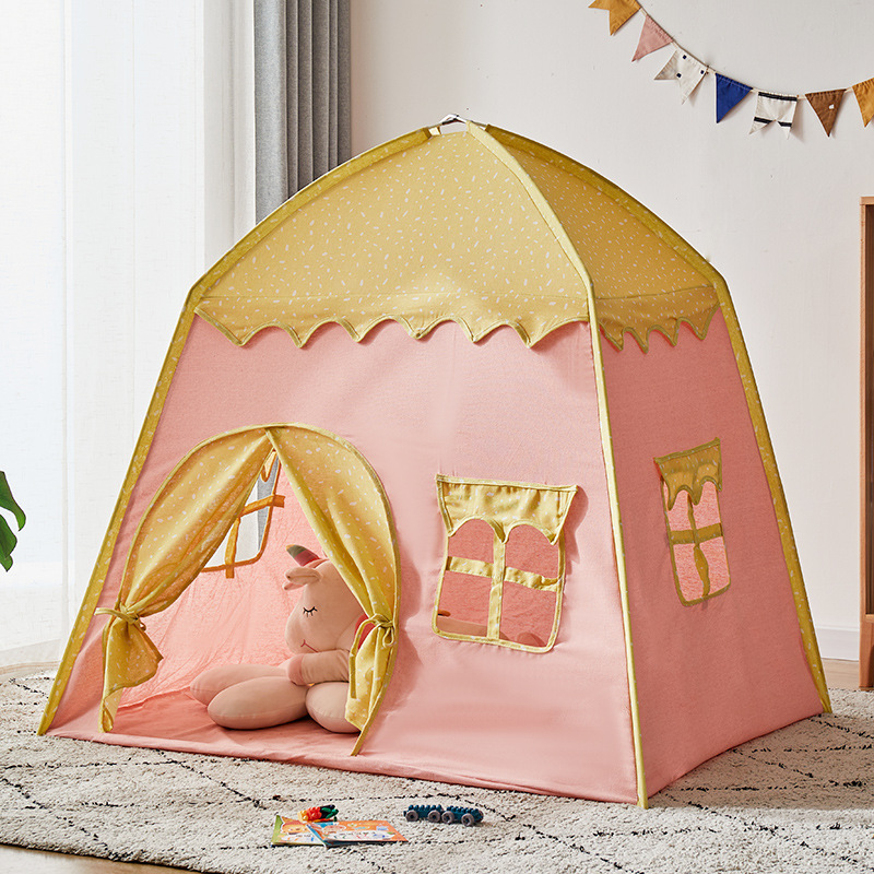 Cubierta amarilla Pink Castle