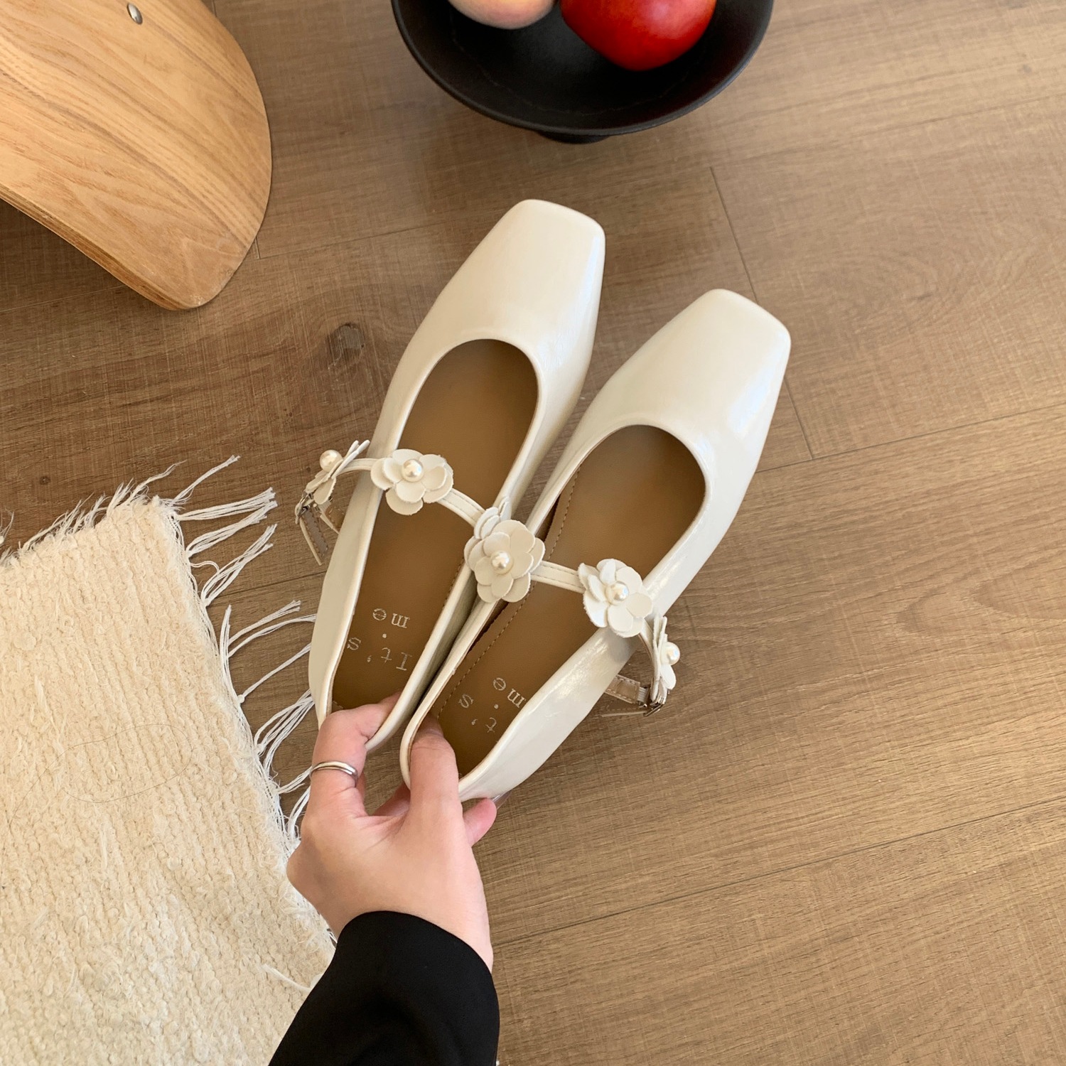Retro Mary Jane Pumps With Square Toe And Chunky Mid Heel_voghion.com