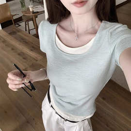 浅绿色假两件正肩短袖t恤女夏季拼接修身设计感小众上衣潮