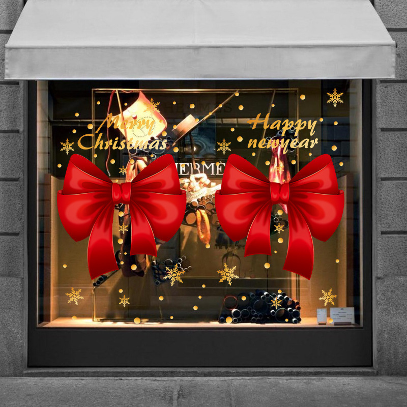 クリスマスのショーウインドーのシーンは店舗のガラスを配置して引き戸を押して絵を描きます。|undefined