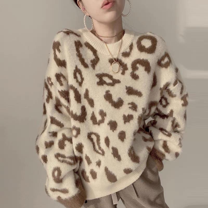 Korean Chic Autumn and Winter New Style 2026 Versatile Loose Pullover Round Neck Retro Leopard Print Thickened Warm Elegant Sweater Korean Chic Autumn and Winter New Style 2026 Versatile Loose Pullover Round Neck Retro Leopard Print Thickened Warm Elegant Sweater