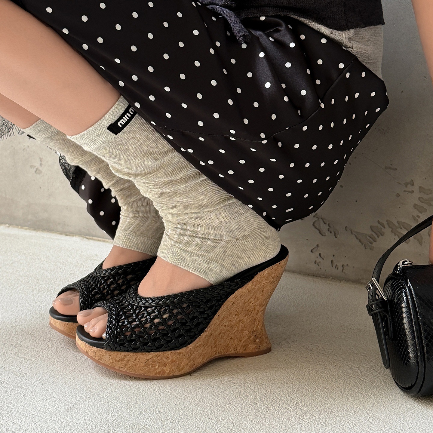 Sandal cao gót nữ đế xuồng mũi hở quai ngang bện đan — màu nâu, màu đen, màu trắng ngà