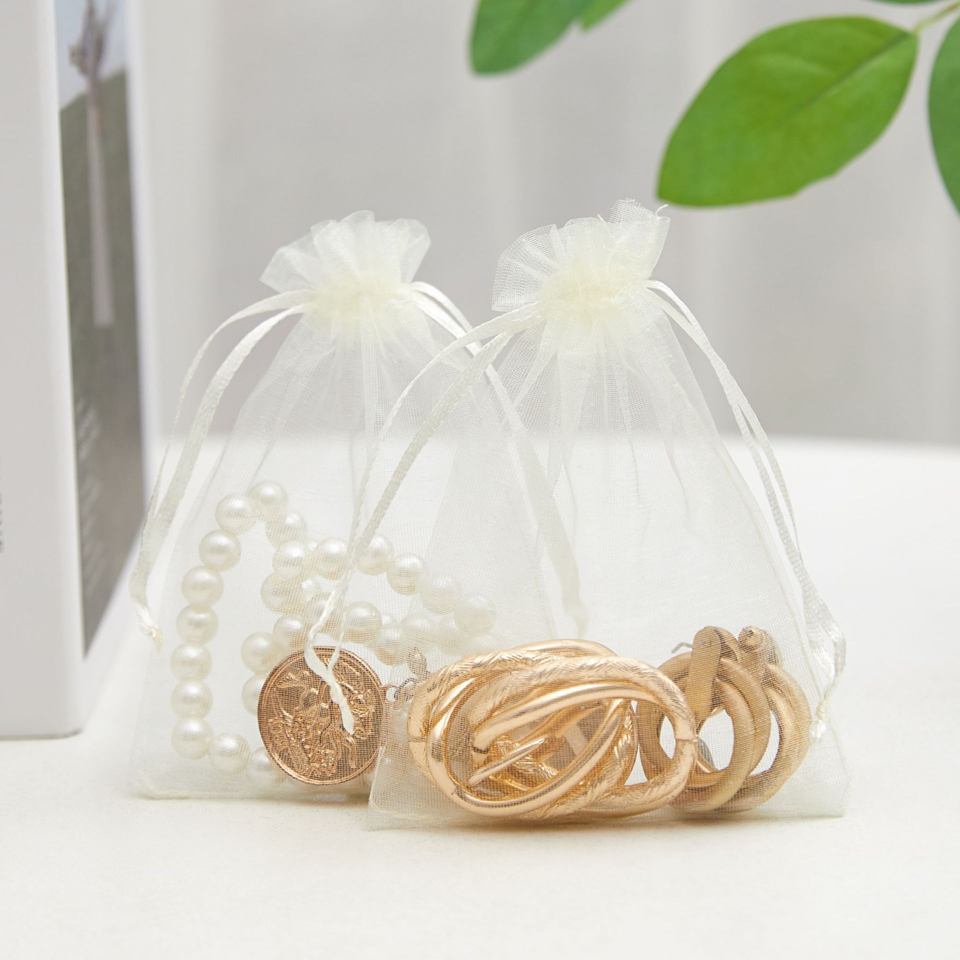 Bolsa de organza blanca al por mayor, bolsa de malla de perlas, bolsa de embalaje de regalo con boca de cordón, joyería de dulces de boda, bolsa de cordón, bolsa de almacenamiento