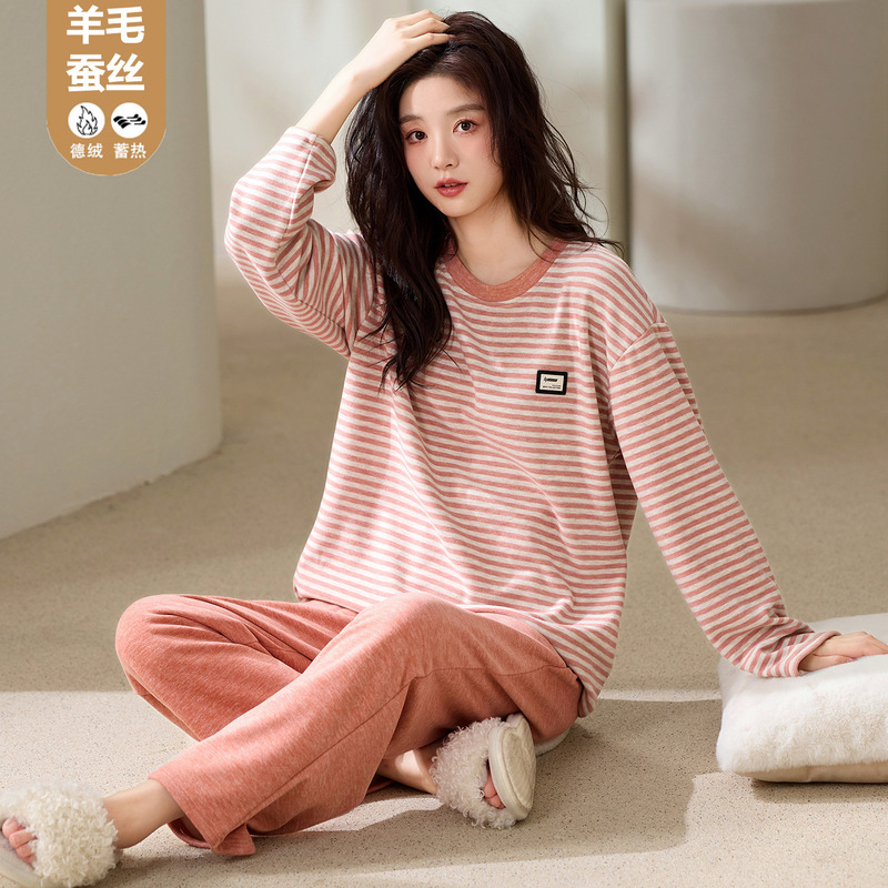 Pajamas Autumn and Winter Women's Silk Wool German Velvet Thickeneded Long-Sleeved Round Neck Heat Storage Warm Pullover Casual Home Wear