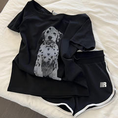 韓国純粋な欲望斜め肩犬プリント半袖パジャマ女性の夏のカジュアルショーツホーム服セットは屋外で着用できます