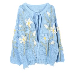 フリンジのゆったりとしたレトロな文芸風の長袖のセーターのカーディガン