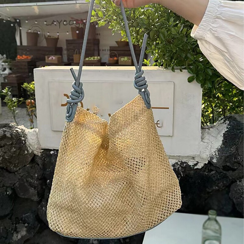 Trendy Summer Women's Woven Handbag, Fashionable and Stylish Small Shoulder Bag, Beach Travel Straw Bag Trendy Summer Women's Woven Handbag, Fashionable and Stylish Small Shoulder Bag, Beach Travel Straw Bag