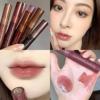 Acrylic moisturizing transparent glossy lip gloss, plump lips effect, mirror effect