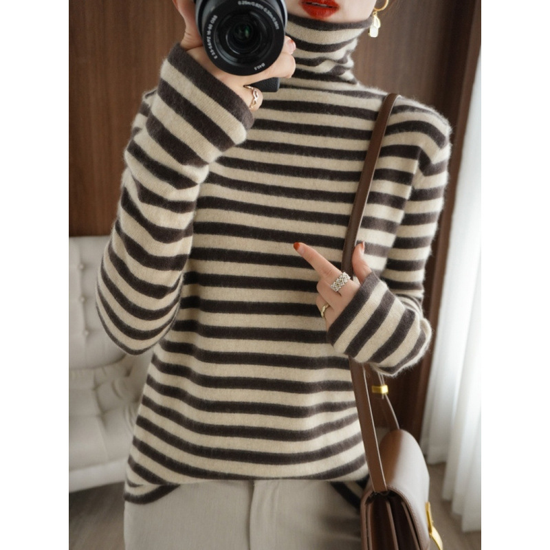 Light Luxury Turtleneck Sweater for Women, Autumn and Winter 2025 New Slim-Fit Coffee-Colored Inner Knit Top, Soft and Cozy Light Luxury Turtleneck Sweater for Women, Autumn and Winter 2025 New Slim-Fit Coffee-Colored Inner Knit Top, Soft and Cozy