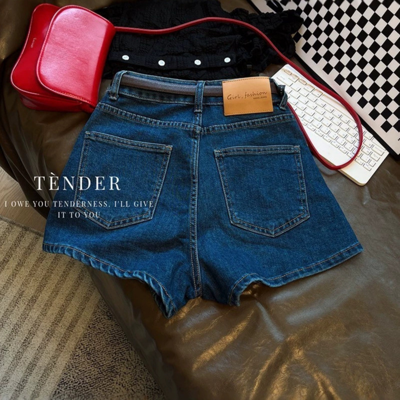 Awesome! Korean Version of Dark Blue High-Waisted Split Denim Shorts for Women, High-Waisted Student Denim Hot Pants That Make Legs Look Longer, Trendy Awesome! Korean Version of Dark Blue High-Waisted Split Denim Shorts for Women, High-Waisted Student Denim Hot Pants That Make Legs Look Longer, Trendy