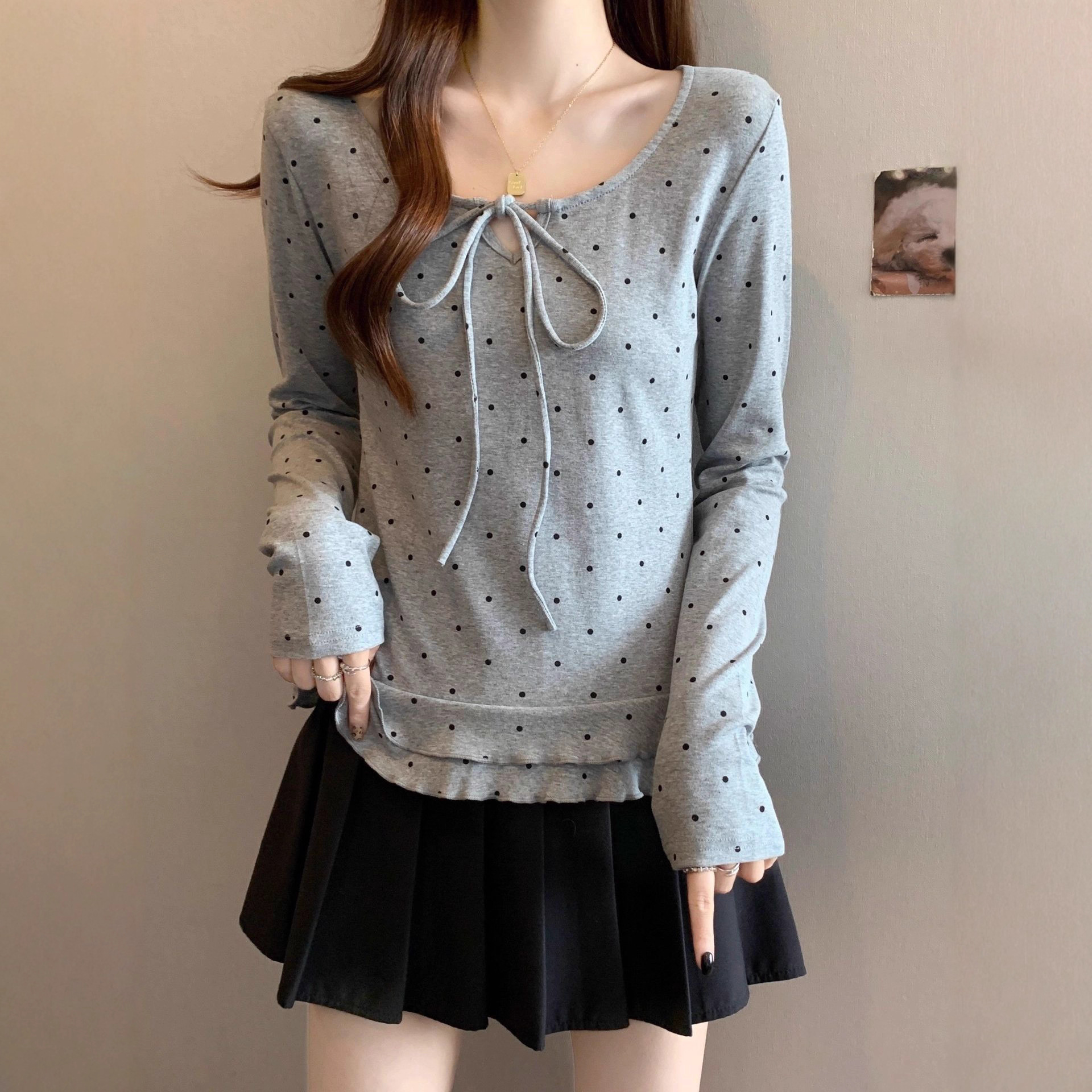 现货 少女风波点木耳边长袖t恤女设计蝴蝶结绑带显瘦圆领上衣打底