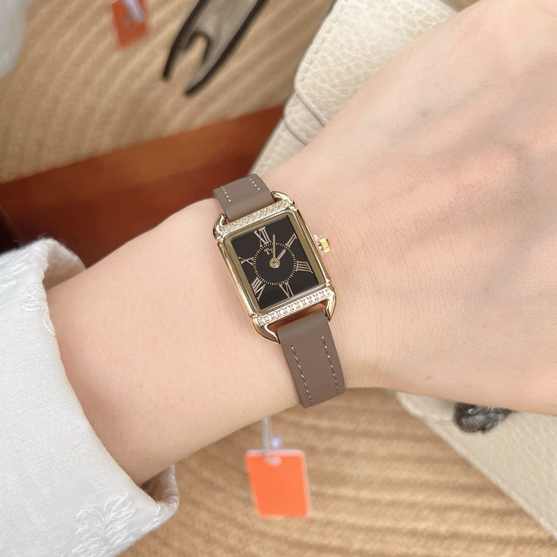 Tt/Tianta Fashion Square Diamond-Studded Belt High-End Roman Numerals Classic H Women's Watch_voghion.com