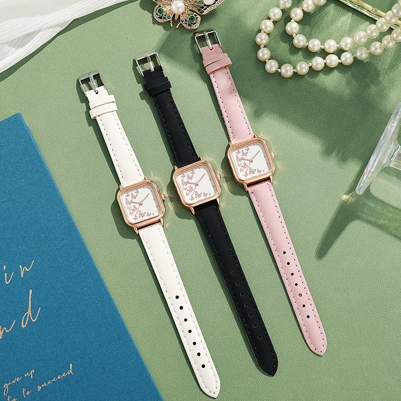 Nuevo 2024 pequeño estilo princesa de fantasía esfera de mariposa vivaz estilo europeo reloj de mujer de estudiante de alto valor al por mayor