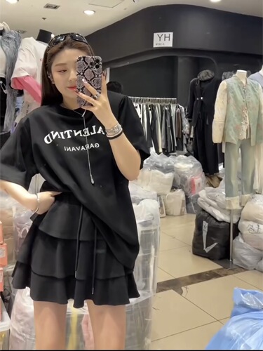 Korean Version Instagram Fashion Personalized Set for Women Summer Printed Short Sleeve T-Shirt and Cake Skirt Two-Piece Set