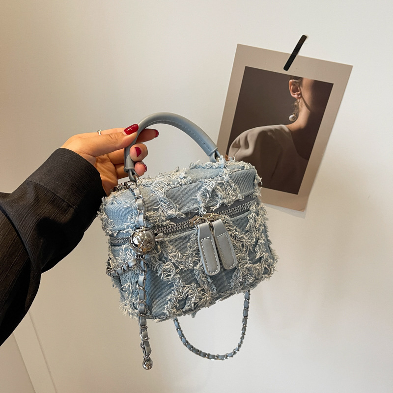 Bolso de mano con borlas de diseño exclusivo, bolso cuadrado pequeño para mujer, modelo nuevo 2024, bolso bandolera con cadena, diseño de cadena image 5