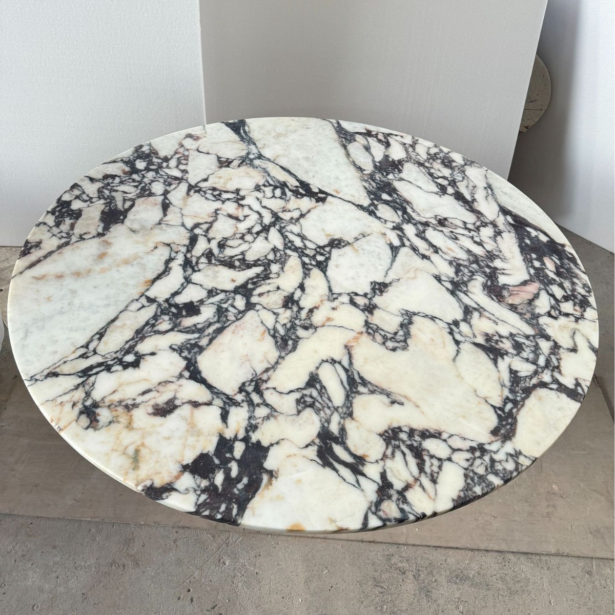 Round Table New Cream-Style Italian Bulgari Marble Dining Table for Small Apartments, Modern Light Luxury Stone