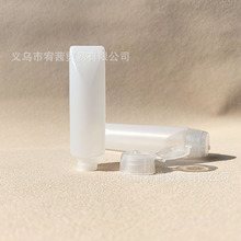 H ���yƿܛ��ϴ�lˮ��ԡ¶���з��bƿ�o��˪PE���l�����o�wƿ���b