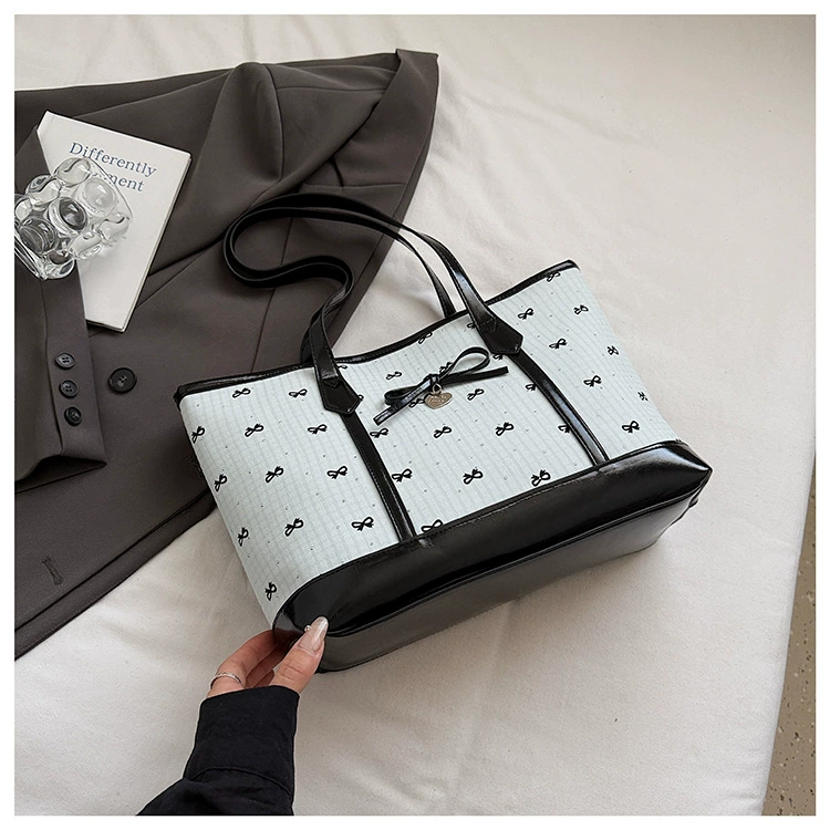 Shoulder bag retro capacious one-shoulder tote with bow, universal everyday style