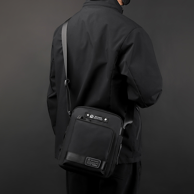 WEPOWER nuevo tipo multifuncional de bolso de hombro para hombres, bolso de hombro casual portátil, bolso de hombro al aire libre de color sólido.