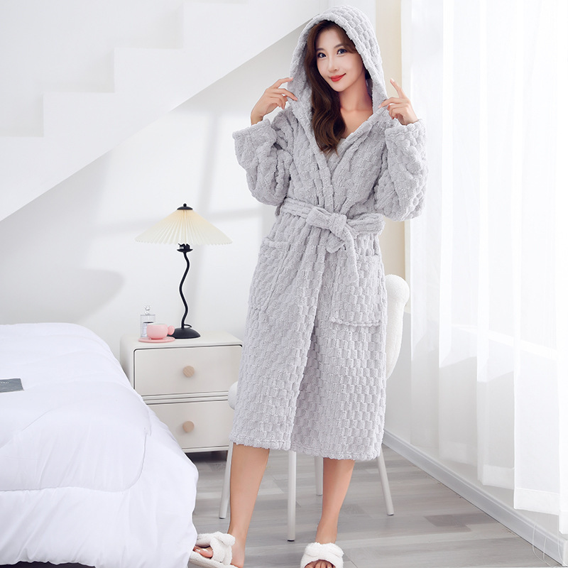 Coral Fleece Bathrobe Cloud Pattern Hooded Bathrobe for Home Use, Breathable and Loose-Fitting Couple's Nightgown, Daily Strap Bath Dress