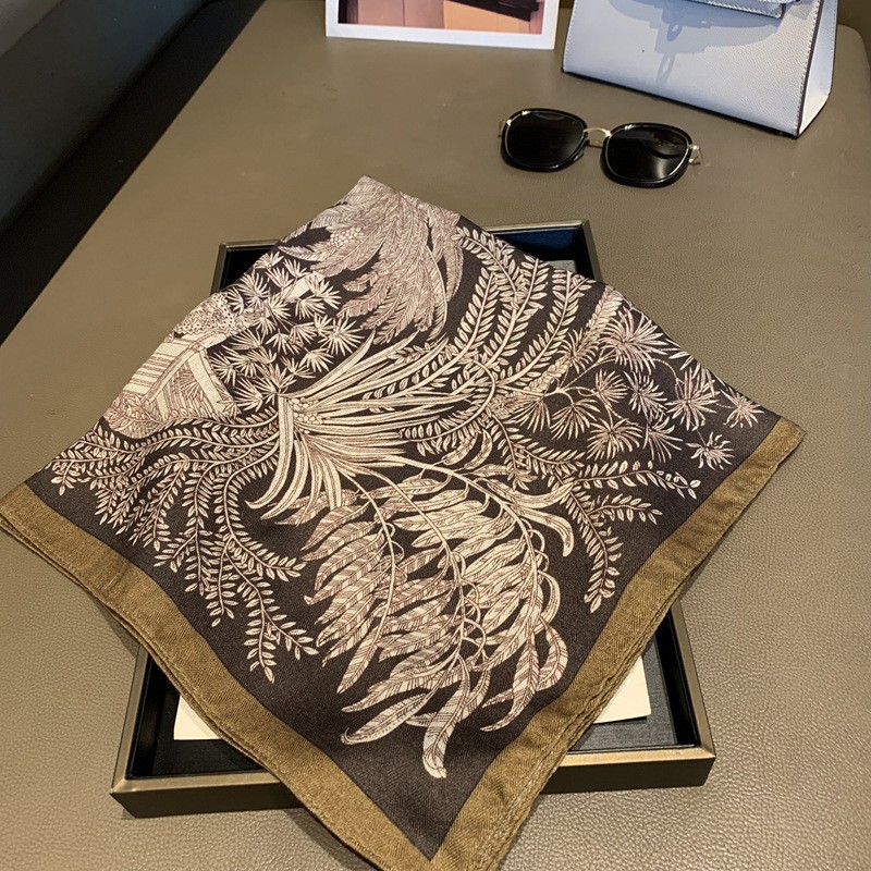 Palm tree-brown