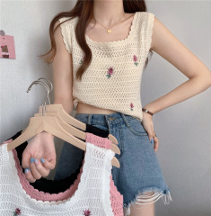 A sleeveless embroidered crocheted square-neck knit vest for women, thin summer mesh outerwear, lace-up strap top, women's casual upper garment.