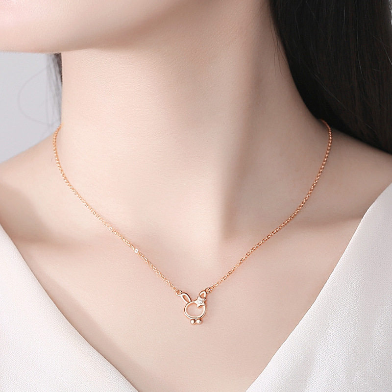 Collar de conejo de plata esterlina S925, diseño de nicho, temperamento simple, cadena de clavícula de lujo ligero, accesorios simples japoneses y coreanos